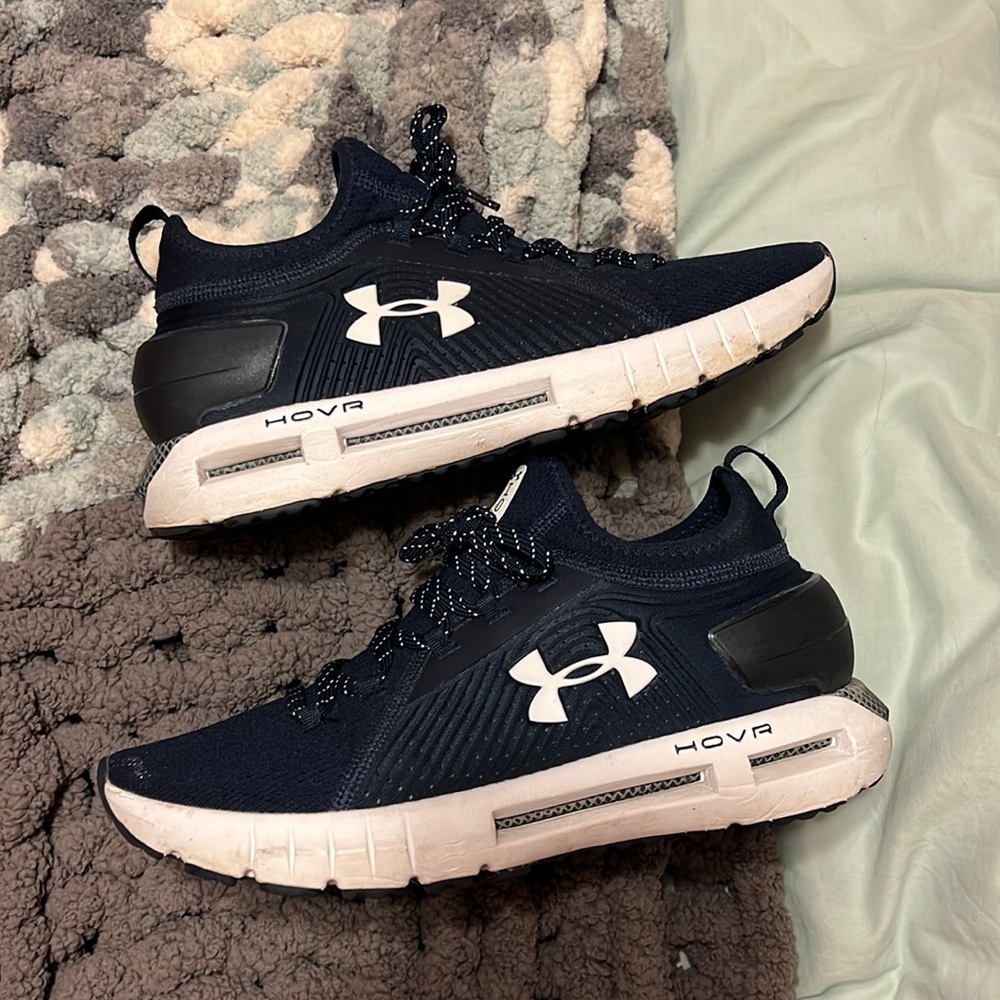 Navy Uber armor hovr sneakers